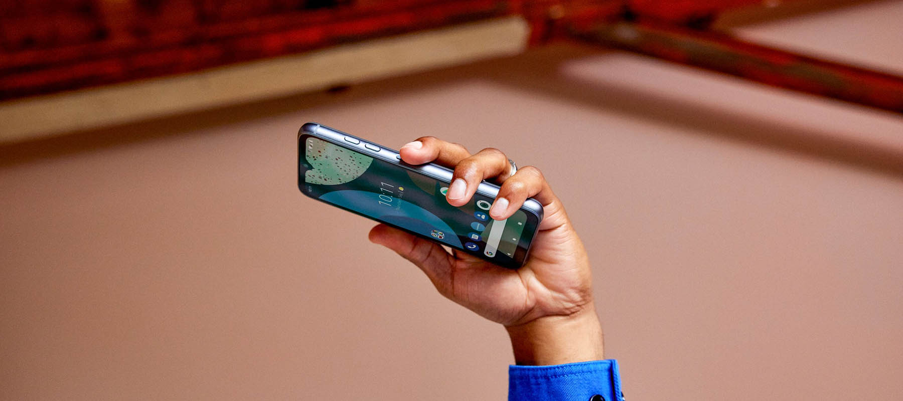 Hoe grote techbedrijven samen AI-nepinformatie bestrijden-web